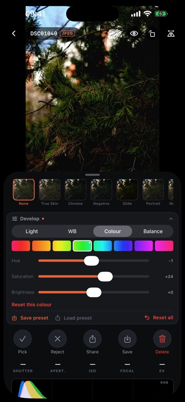 The Colour tab: eight zones of the colour wheel, each with hue, saturation and brightness.